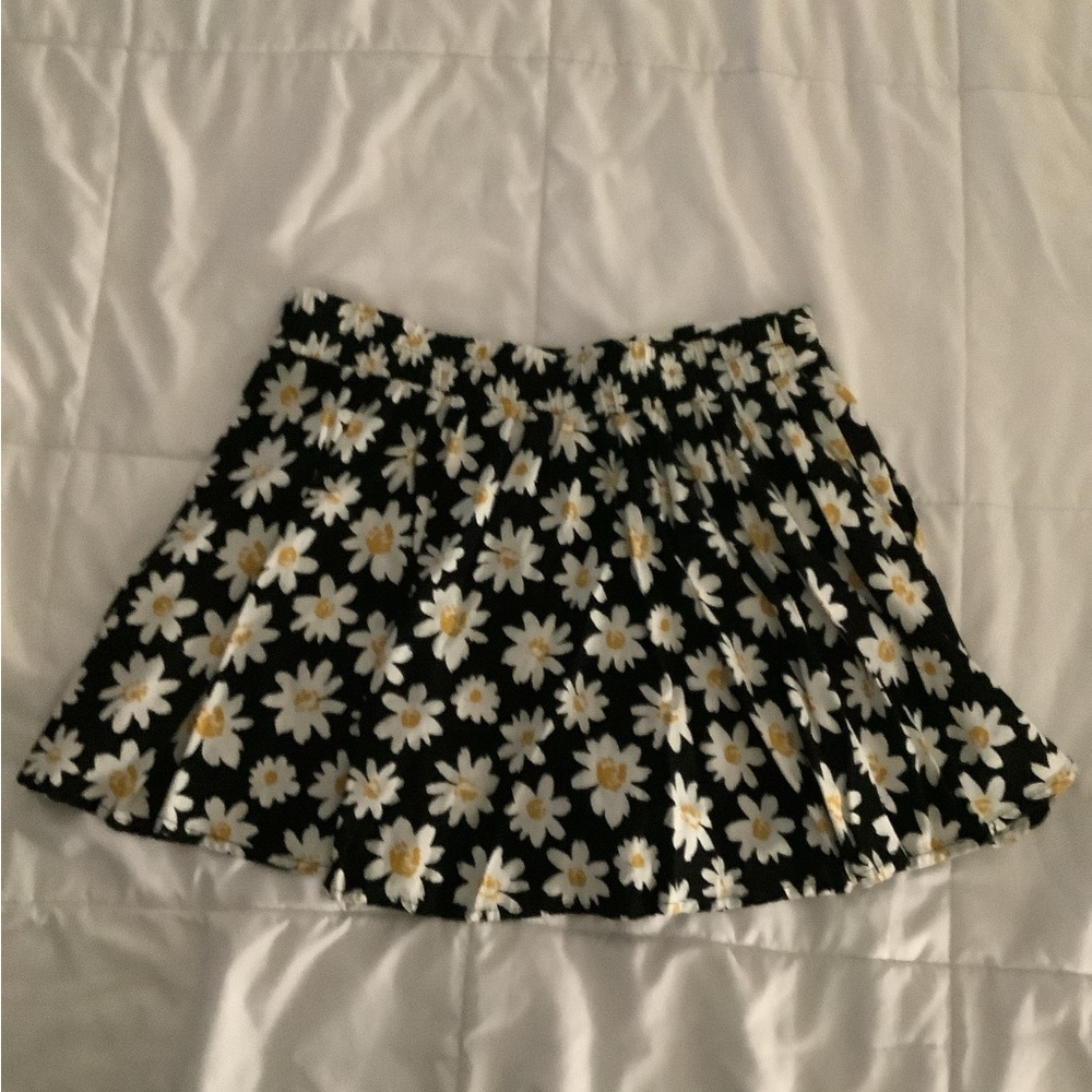 Xhilaration Daisy Skort